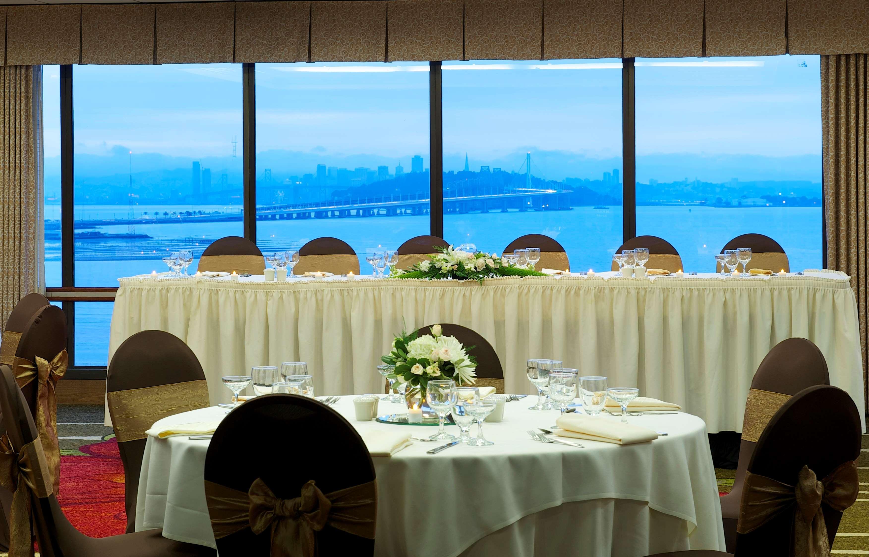 埃默里维尔 旧金山/奥克兰湾大桥希尔顿花园旅馆酒店 外观 照片